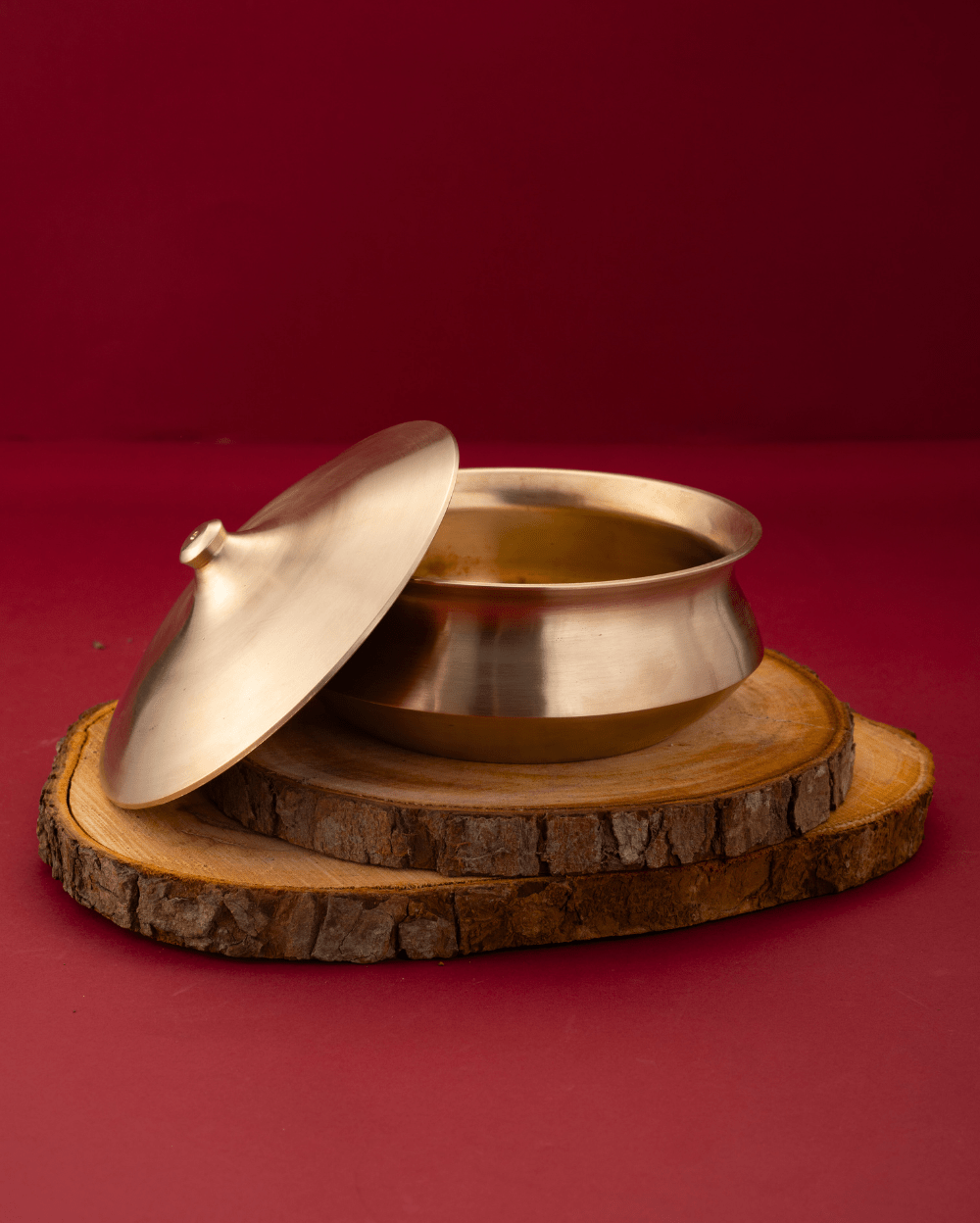 Bronze Supreme Serving Handi with Lid